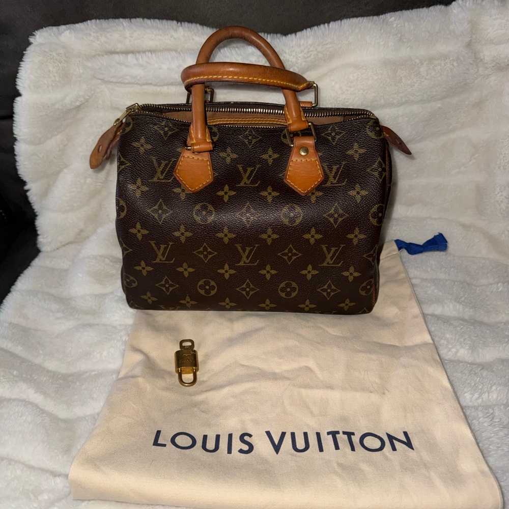 Louis Vuitton Speedy 25 Monogram